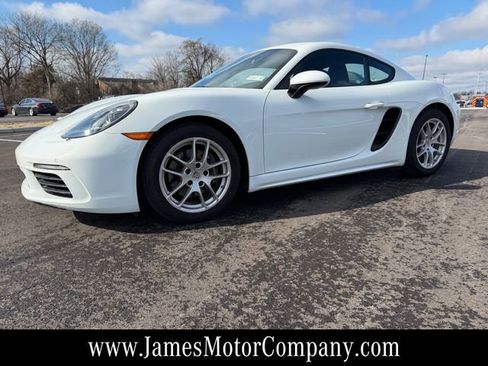 Used 2024 Porsche 718 Cayman image 1