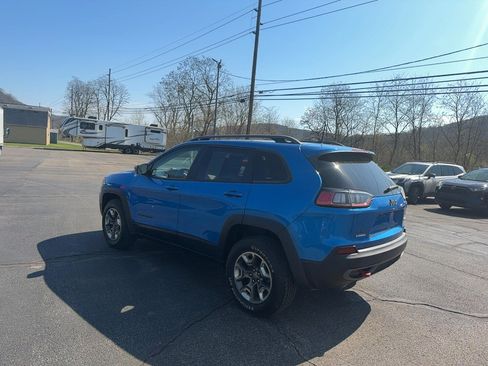 Used 2019 Jeep Cherokee Trailhawk AWD/4WD image 7
