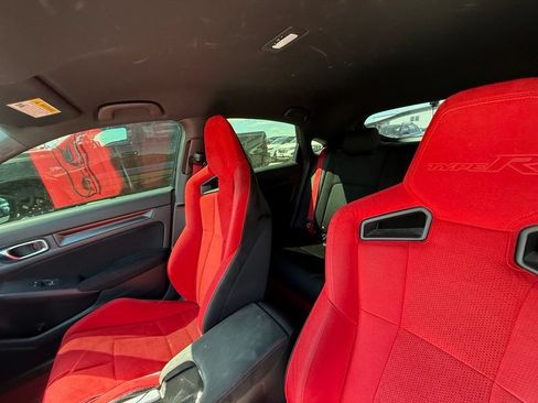 Used 2023 Honda Civic Type R image 18