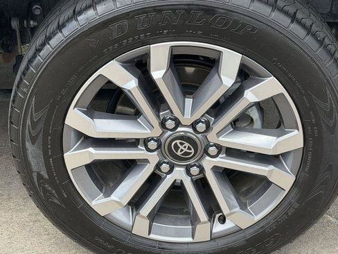 Certified 2025 Toyota 4Runner Limited AWD/4WD image 8