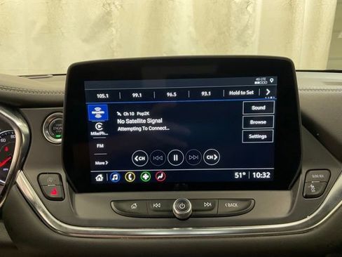 Used 2025 Chevrolet Blazer LT FWD image 18