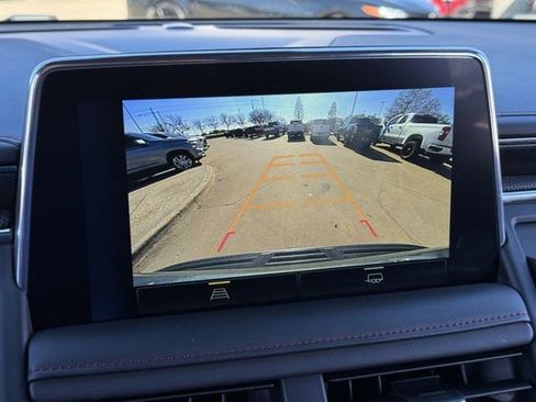 Used 2024 Chevrolet Suburban RST image 18