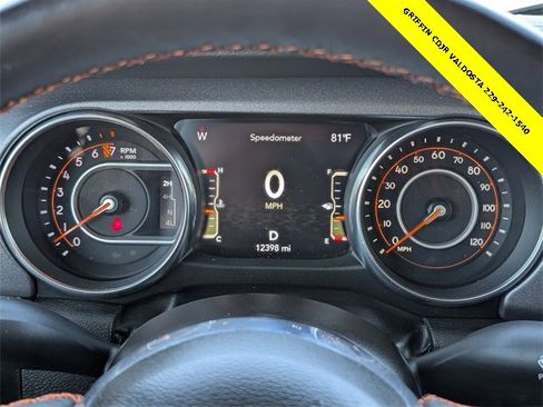 Used 2023 Jeep Gladiator Mojave w/ Cold Weather Group image 25