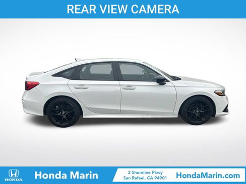 Used 2023 Honda Civic Sport image 3