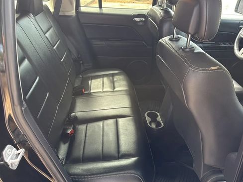 Used 2015 Jeep Patriot High Altitude AWD/4WD image 19