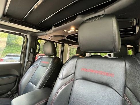 Used 2020 Jeep Wrangler Unlimited Rubicon AWD/4WD image 26
