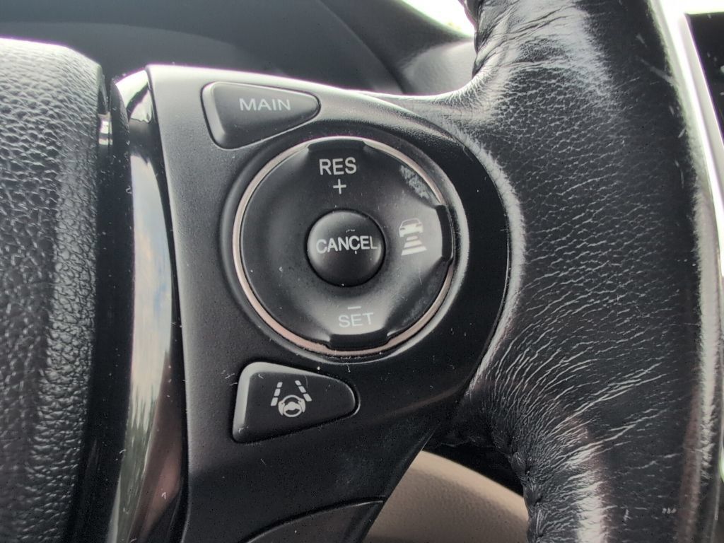 Used 2017 Honda Pilot Touring image 18
