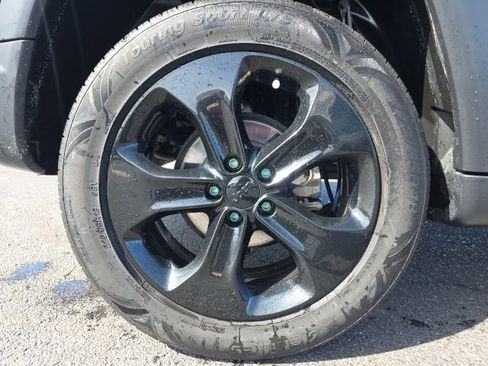 Used 2018 Jeep Compass Altitude w/ Popular Equipment Group image 9