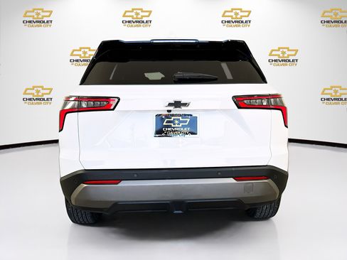 Used 2025 Chevrolet Equinox LT FWD image 6