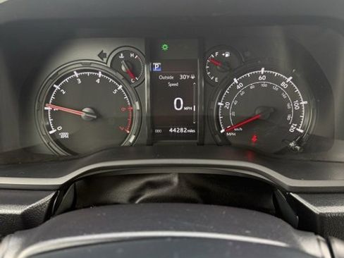 Used 2023 Toyota 4Runner SR5 image 21