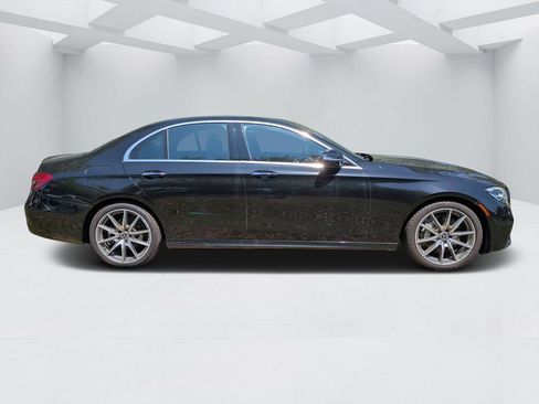 Used 2021 Mercedes-Benz E 350 Sedan image 2