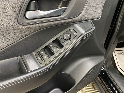 Used 2023 Nissan Rogue SV FWD image 22