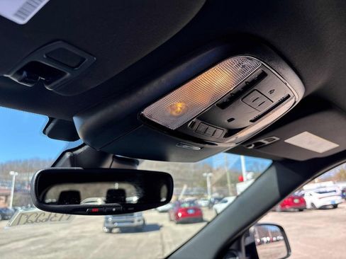 Used 2024 Dodge Durango GT image 25