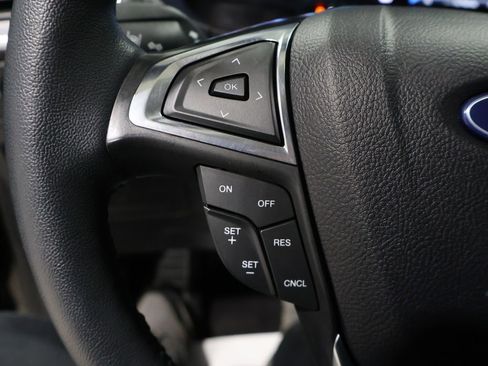 Used 2024 Ford Edge Titanium AWD/4WD image 36