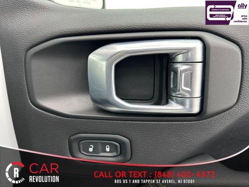 Used 2021 Jeep Wrangler Unlimited Sahara AWD/4WD image 47