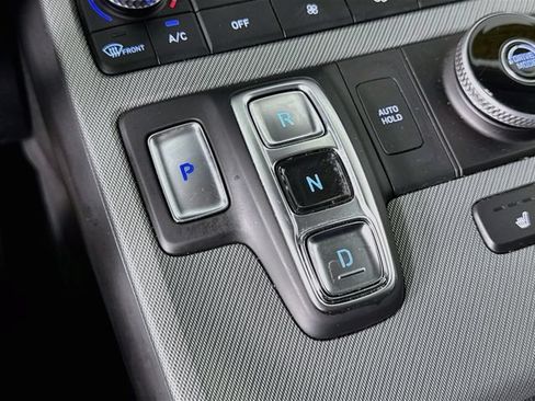 Used 2025 Hyundai Palisade SEL FWD image 18