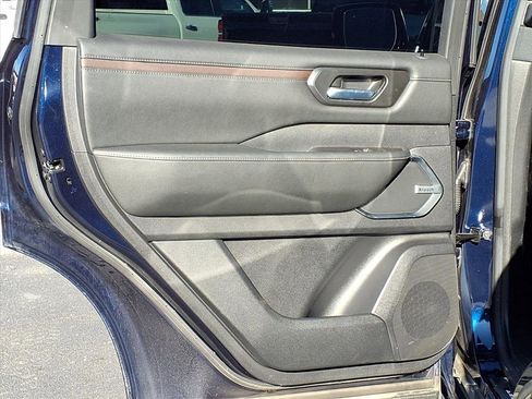 Used 2025 Nissan Armada Platinum Reserve image 21