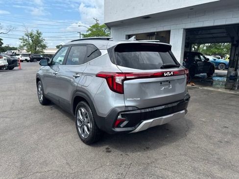 Used 2024 Kia Seltos S AWD/4WD image 4