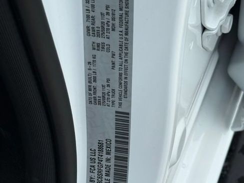 New 2026 RAM 1500 Express AWD/4WD image 32