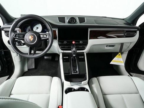 New 2026 Porsche Macan S image 19