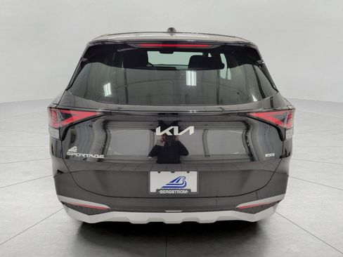 Used 2025 Kia Sportage LX image 24