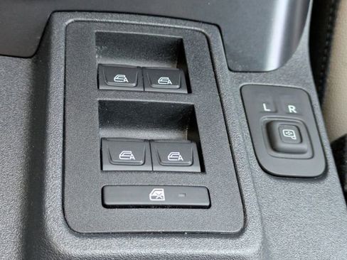 Used 2024 Ford Bronco Wildtrak AWD/4WD image 29