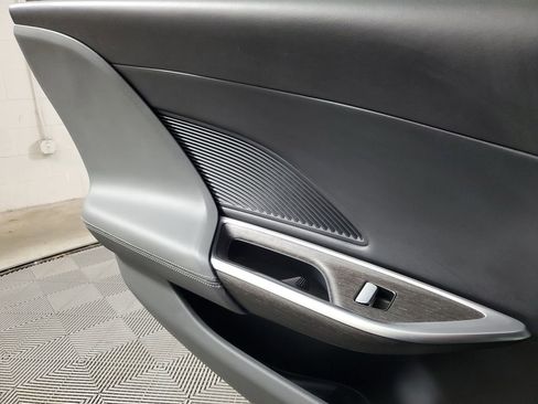 Used 2025 Lucid Air Pure RWD image 17