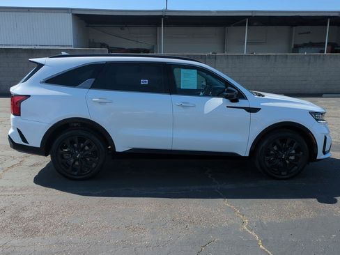 Certified 2021 Kia Sorento SX image 5