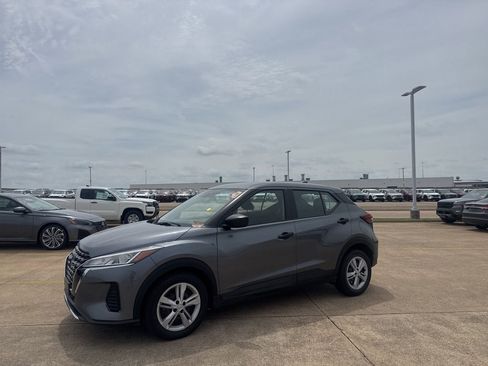 Certified 2024 Nissan Kicks S FWD image 9