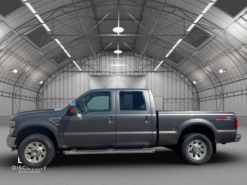 Used 2010 Ford F250 Lariat AWD/4WD image 2