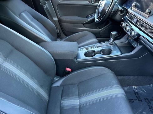 Certified 2022 Honda Civic Sport image 32