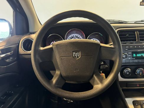 Used 2010 Dodge Caliber SXT FWD image 11