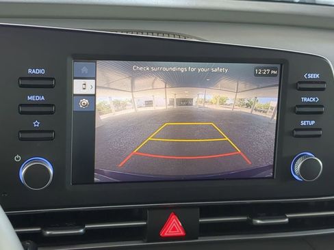 Used 2025 Hyundai Elantra Sport image 19