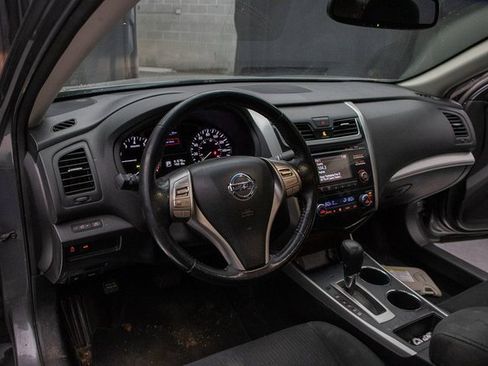 Used 2015 Nissan Altima 2.5 SV w/ Convenience Package image 23