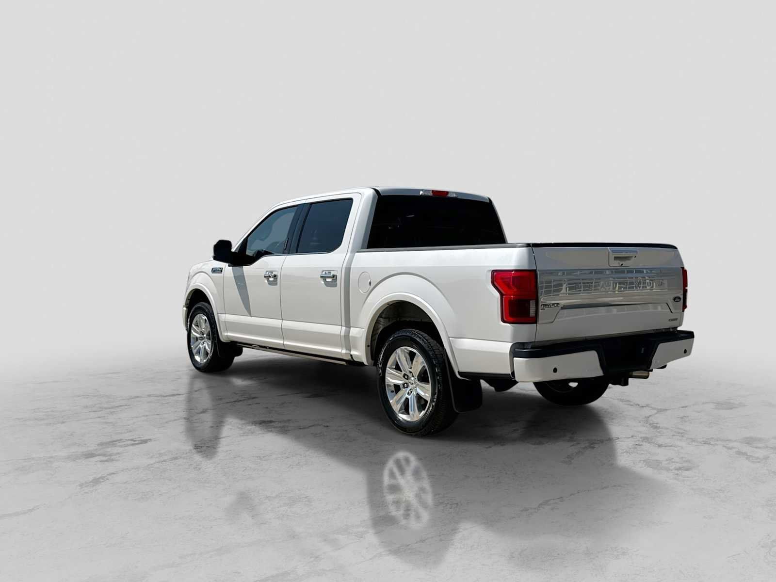 Used 2018 Ford F150 4x4 SuperCrew image 4