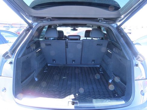 Used 2018 Audi SQ5 Prestige w/ Prestige Package image 12
