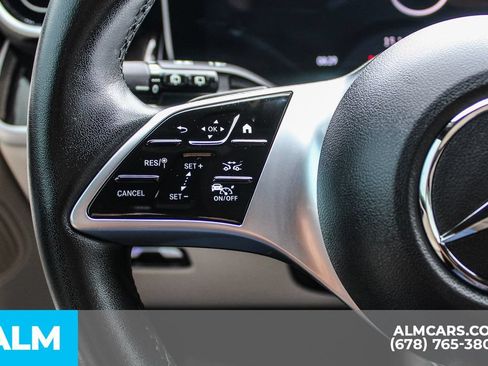 Used 2025 Mercedes-Benz GLC 350e 4MATIC image 22
