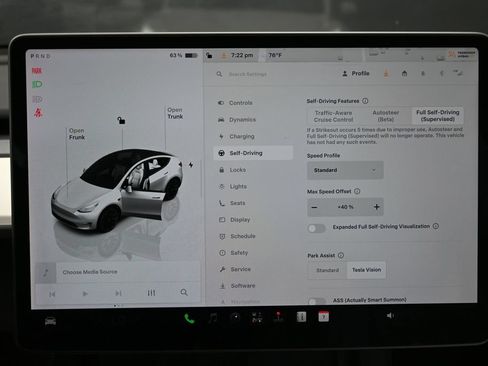 Used 2022 Tesla Model Y Long Range AWD/4WD image 24
