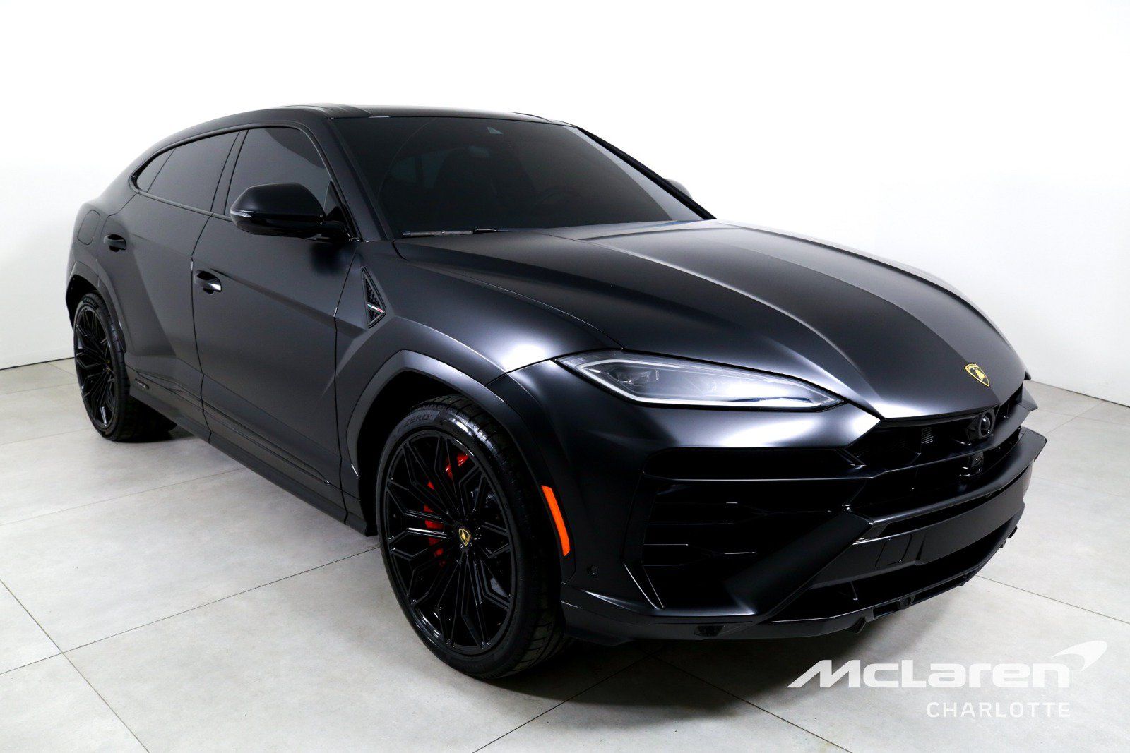 Used 2025 Lamborghini Urus S AWD/4WD image 3