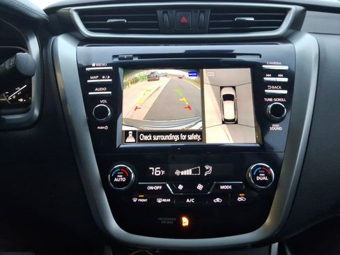 Used 2023 Nissan Murano SL w/ SL Moonroof Package image 17