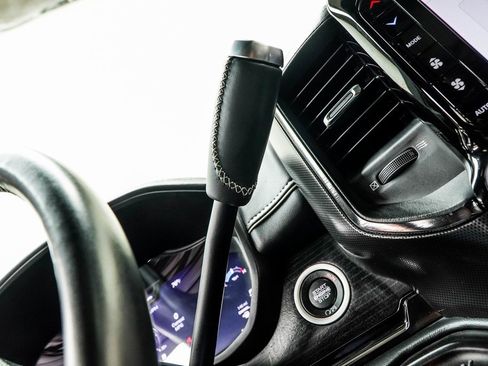 Used 2024 RAM 2500 Limited image 34