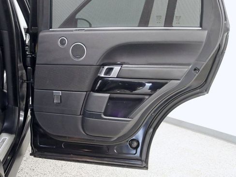 Used 2017 Land Rover Range Rover Long Wheelbase Supercharged image 37