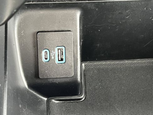 Certified 2022 Ford F150 XLT w/ Equipment Group 301A Mid image 32