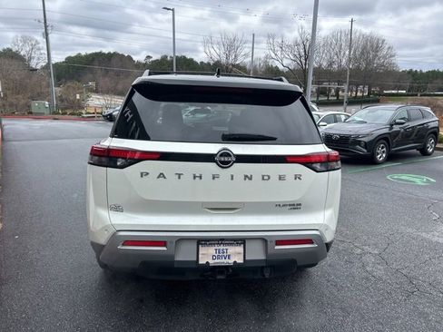 Used 2022 Nissan Pathfinder Platinum w/ Cargo Package image 4