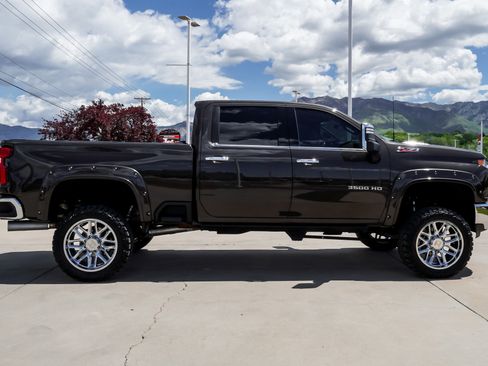 Used 2020 Chevrolet Silverado 3500 LTZ w/ LTZ Premium Package AWD/4WD image 9