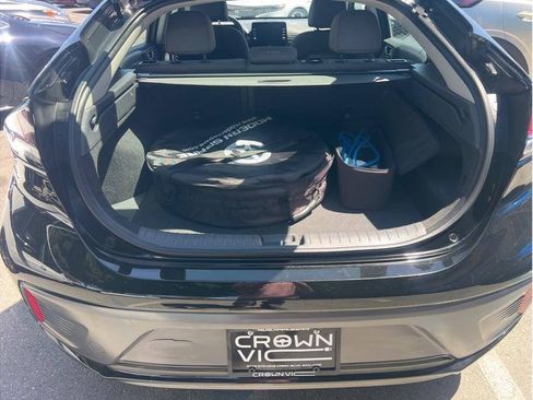 Used 2022 Hyundai Ioniq SE FWD image 22