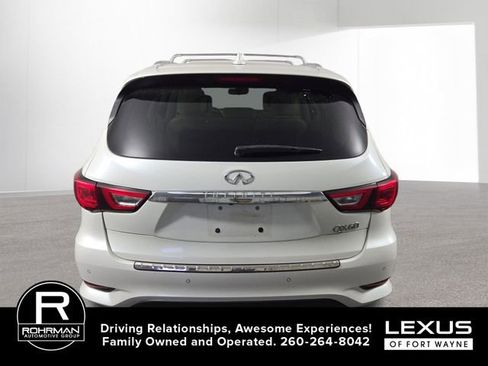 Used 2017 INFINITI QX60 Luxe w/ Deluxe Technology Package AWD/4WD image 9