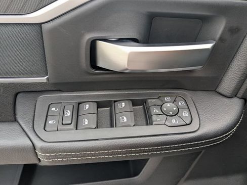 New 2026 RAM 2500 Big Horn AWD/4WD image 17