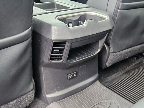 Used 2022 Toyota Tundra Limited image 31