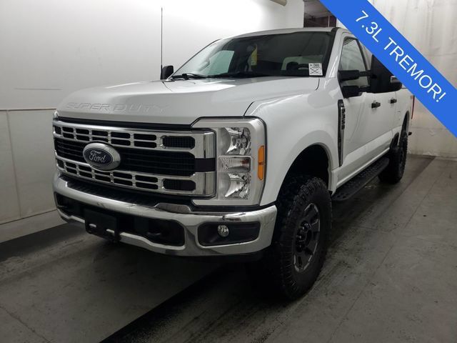 Used 2023 Ford F350 XLT w/ Tremor Off-Road Package AWD/4WD image 4